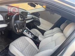 ميتسوبيشي اوتلاندر